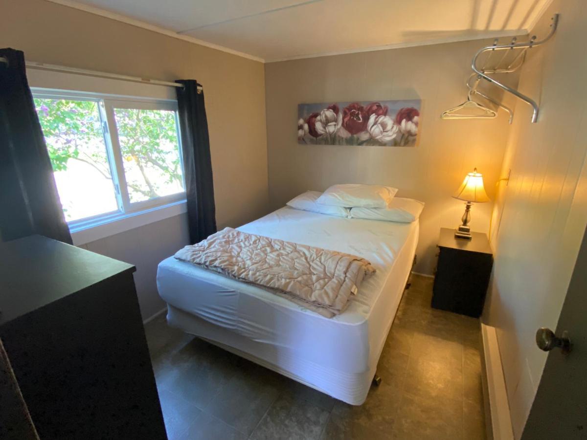 The Maples Cottages In พอร์ตเอลกิน ภายนอก รูปภาพ